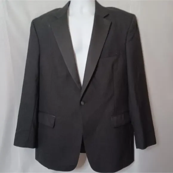 Jos .A.Bank Men's Black Single Breasted Jacket. Size 42R
